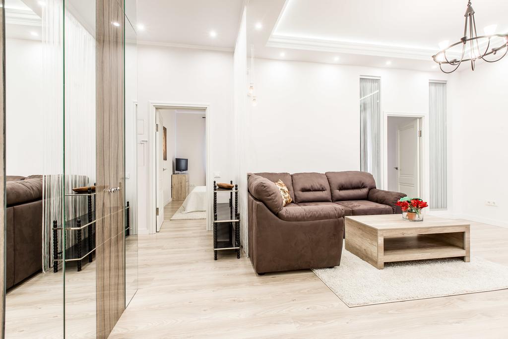Sutkiminsk Apartment Centre ภายนอก รูปภาพ